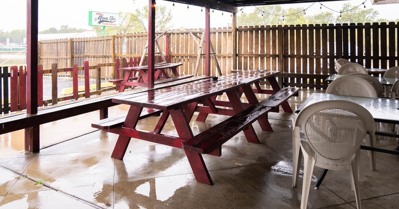 Outdoor patio, seating area