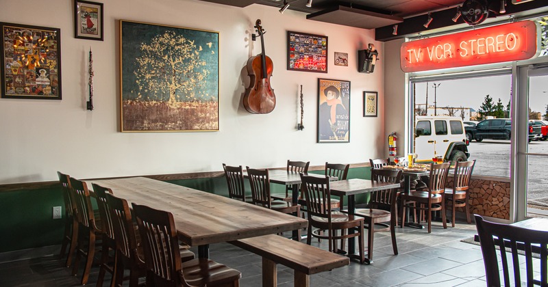 Diner area, wide view