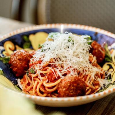 Spaghetti and meatballs.