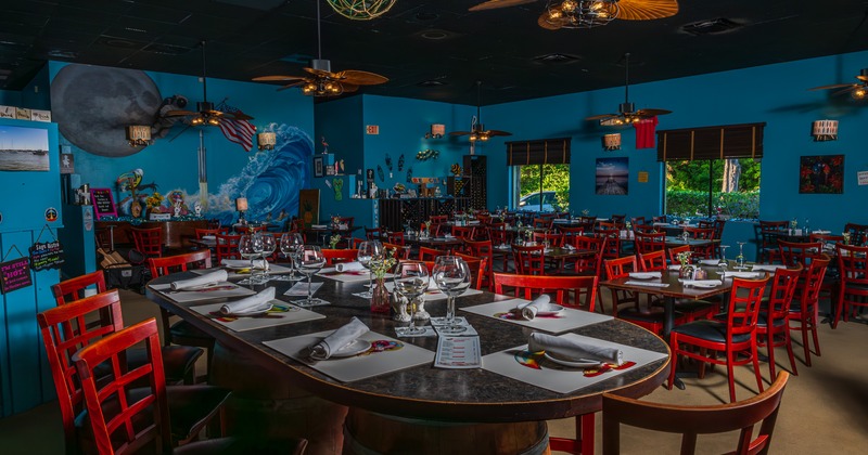 Interior, big family table, diner set up