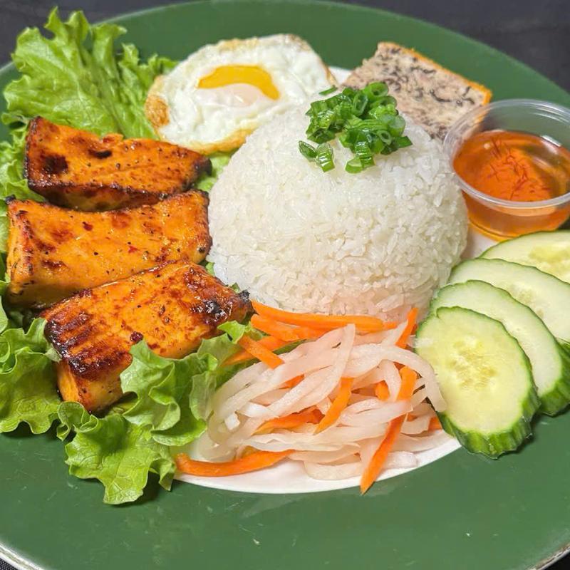 Grilled Atlantic Salmon Rice photo