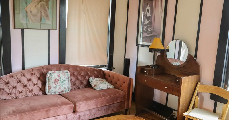 Interior, living room, couch, mirror