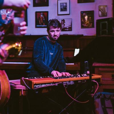 gallery photo number 403