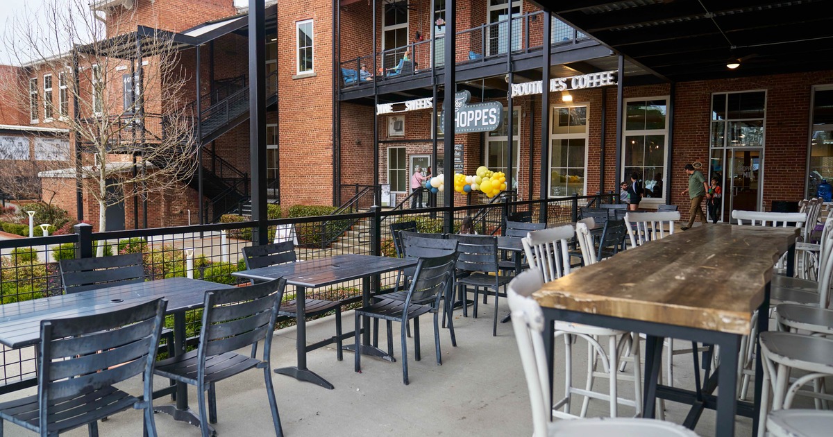 Exterior, patio