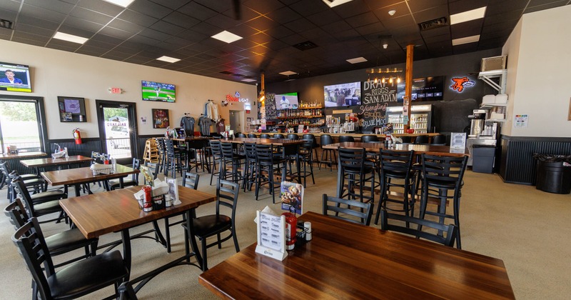 Diner area, wide view