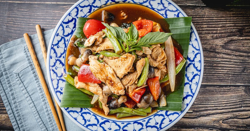 Stir fried chicken, with veggies and basil