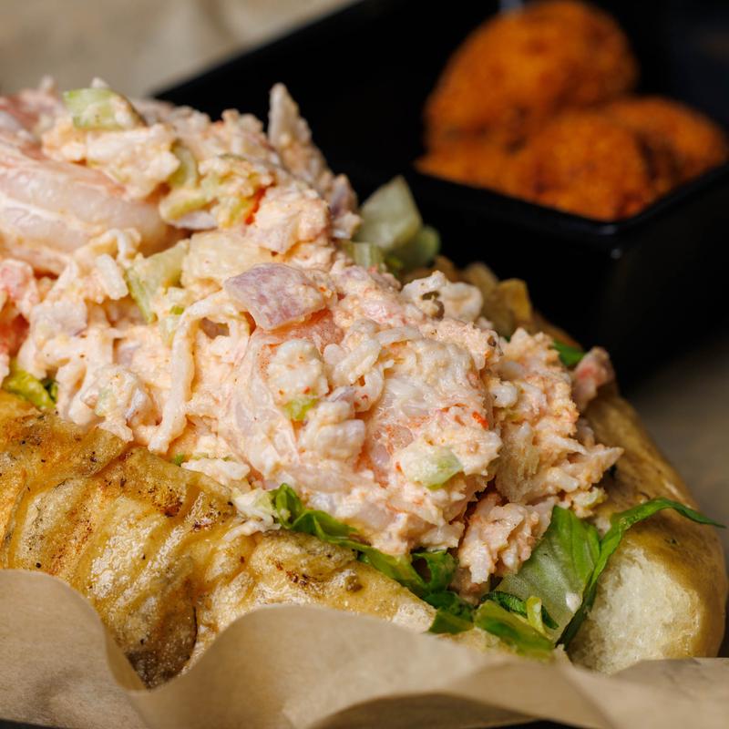 menu item 4 of 7, Shrimp and Lobster Roll