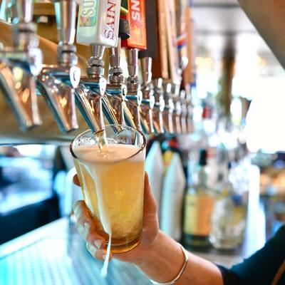 Beer pour at the bar