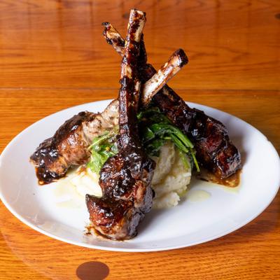 Lamb chops with mashed potatoes.