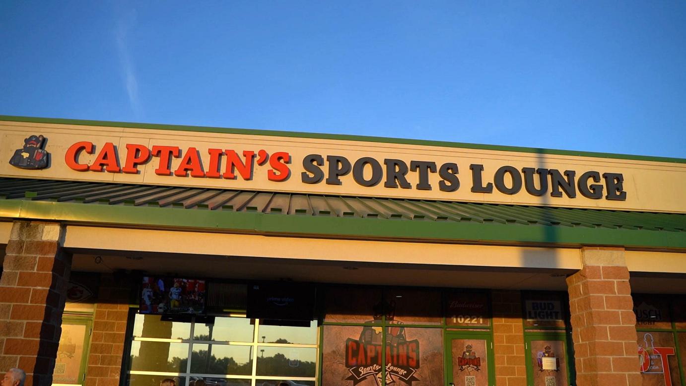 Captain's Sports Lounge