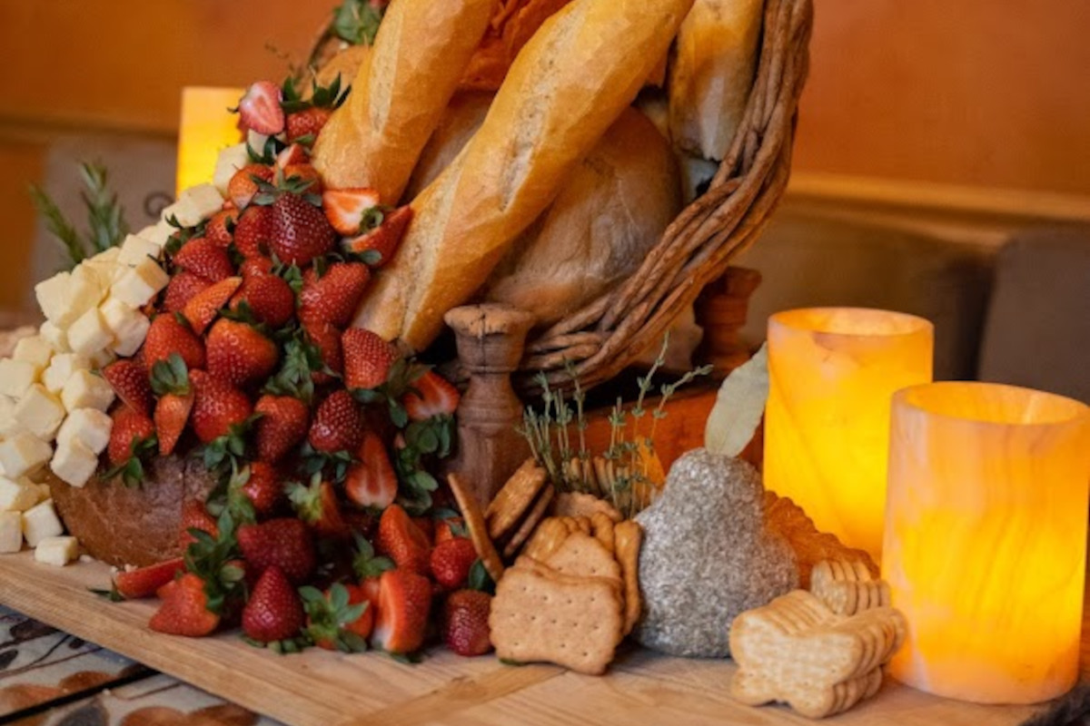 Bread and strawberries food arrangement