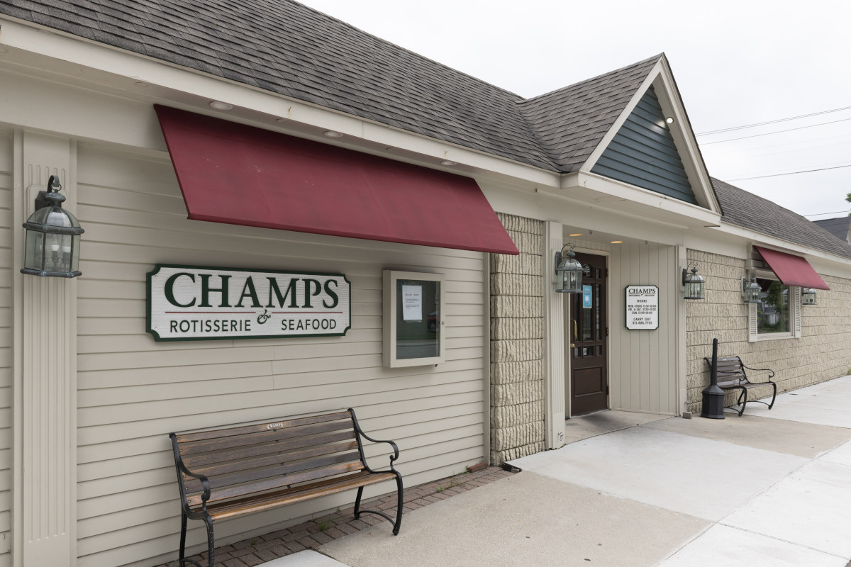 Champs Rotisserie & Seafood party