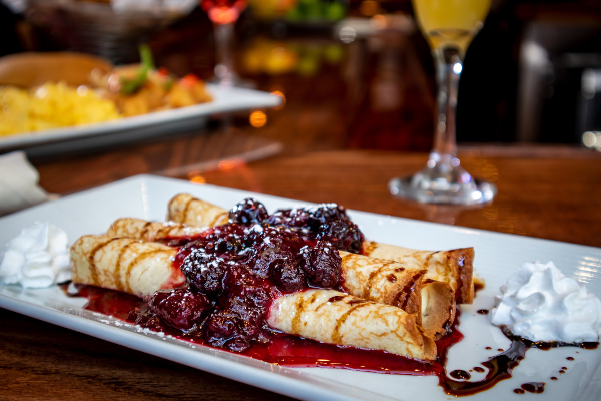 berry crepes