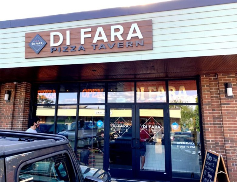 Front of Di Fara Pizza Tavern in Cary