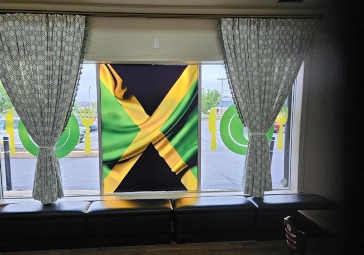 jamaica flag window