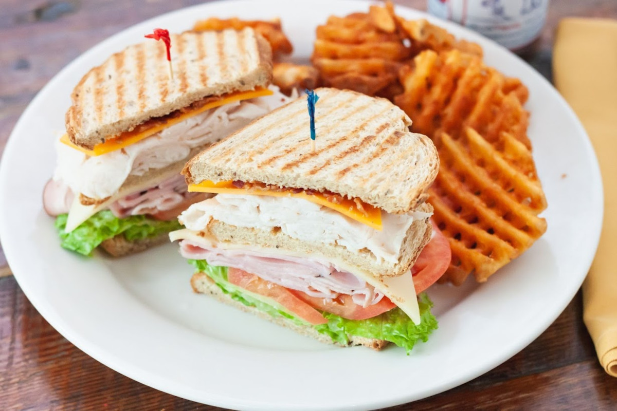 King of Clubs Sandwich with Waffle Frie