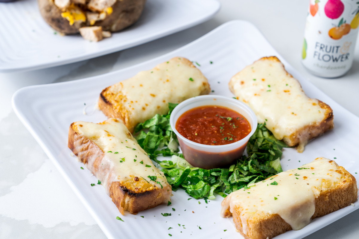 Grilled bread and chees