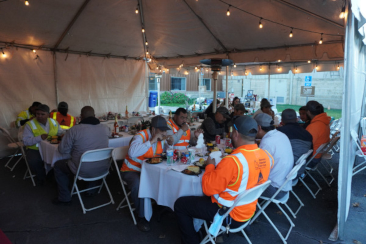 Petes BBQ tritip fries