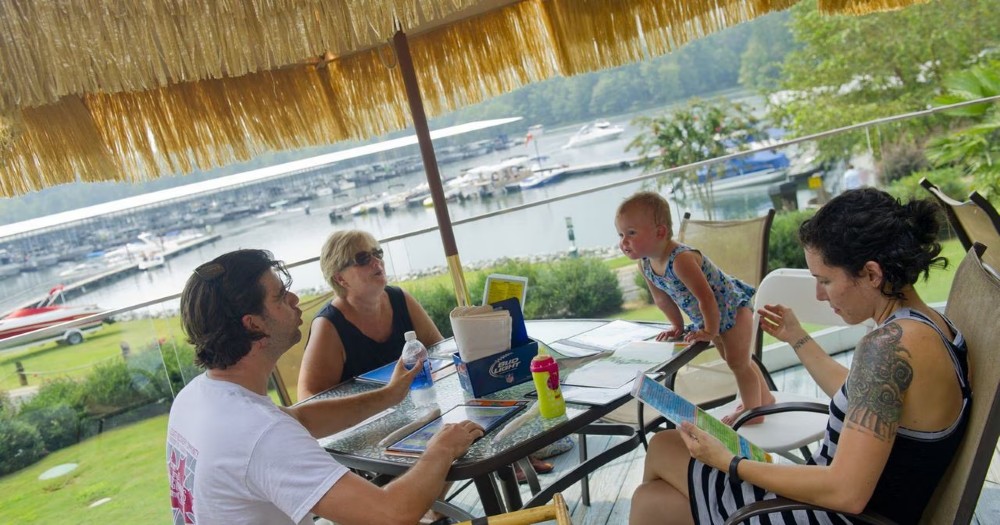 10 of the Best Waterfront Restaurants article photo