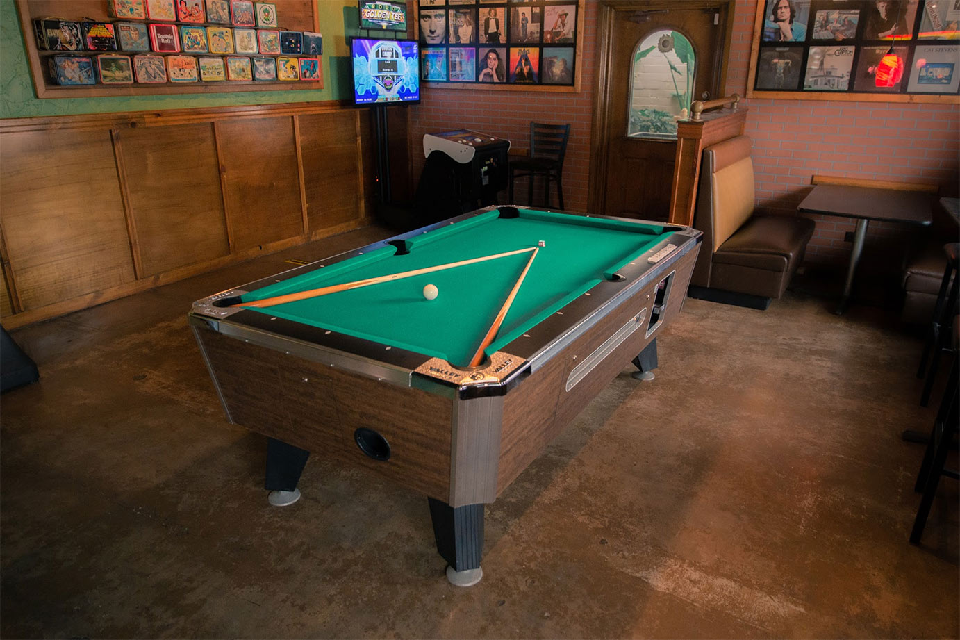 Shaw's Patio Bar & Grill party