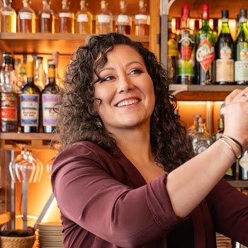 Nicole Hackwelder Bar Manager 