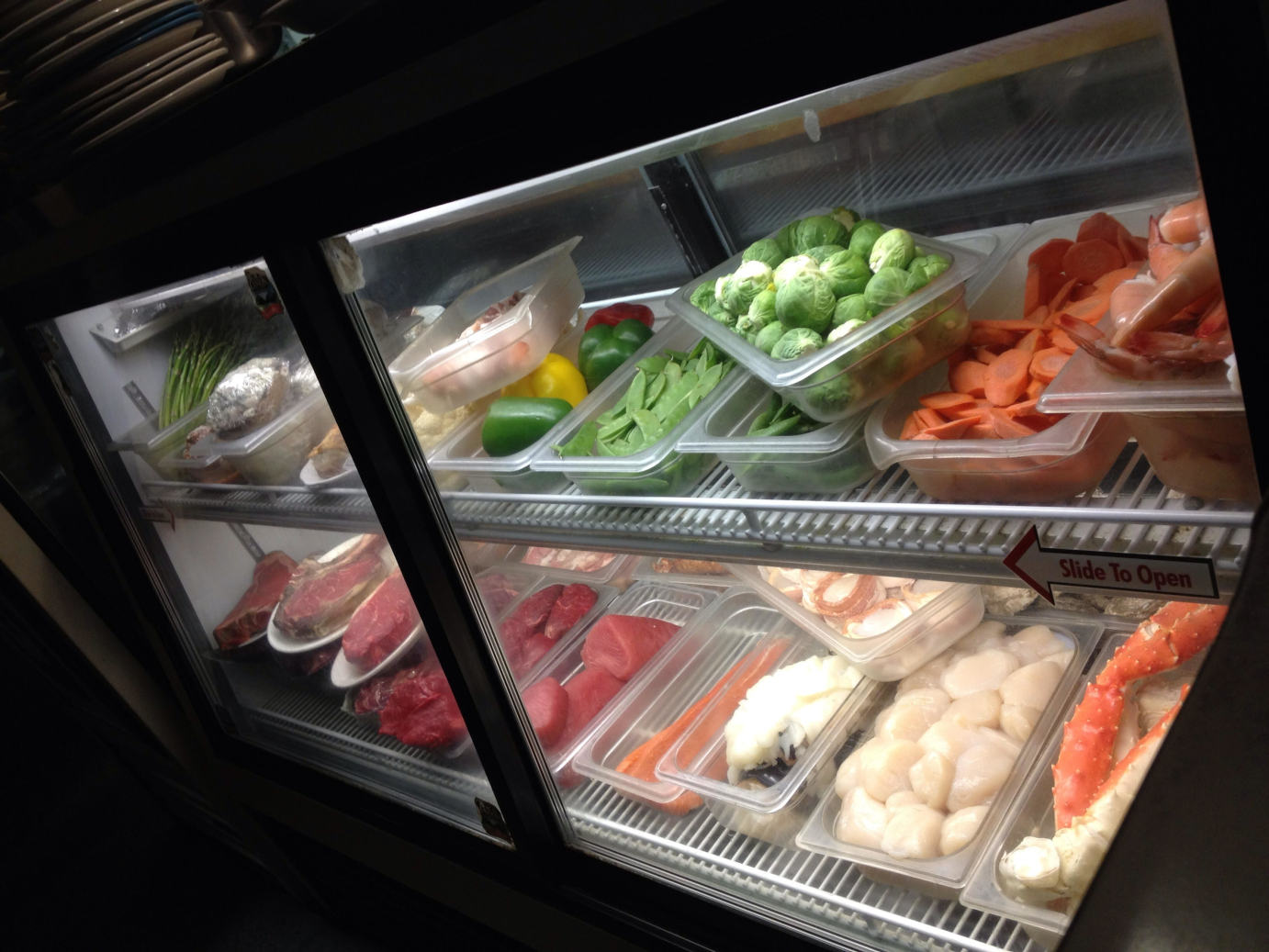 Meat and vegetable shelf fridge