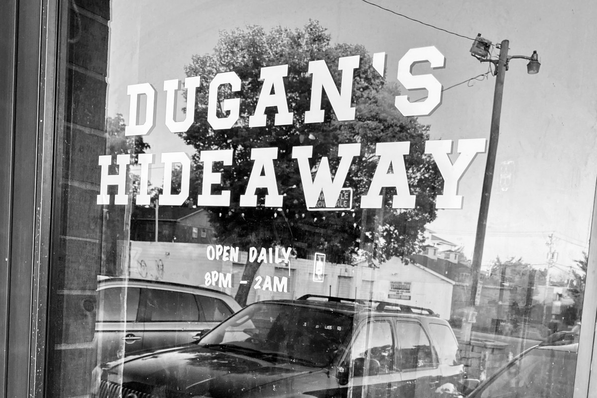 Dugan's Hideaway entrance window