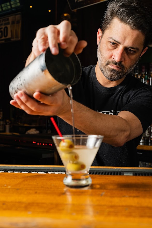 bartender making martini