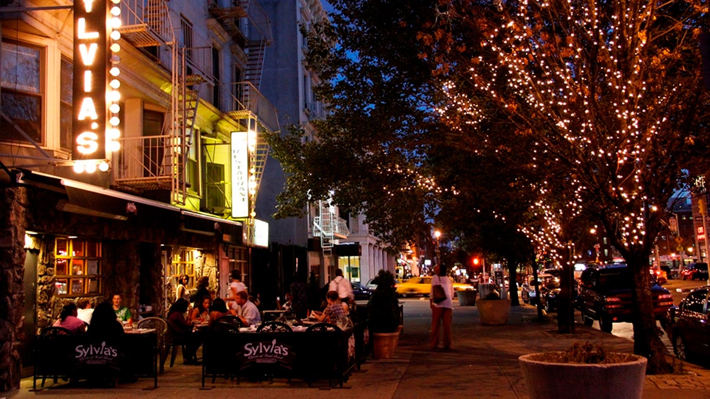 Sylvia's Restaurant — soul food restaurant — in Harlem — Manhattan — NYC
