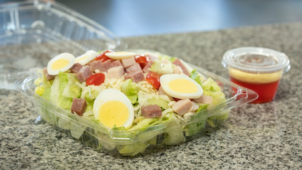 Chef's Salad With Dressing