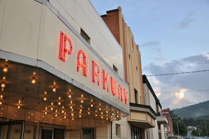 Parkway Theater logo