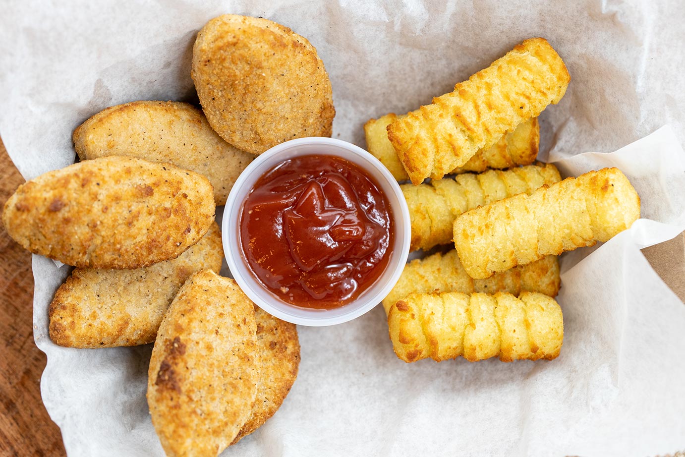 boneless wings & croquettes close up