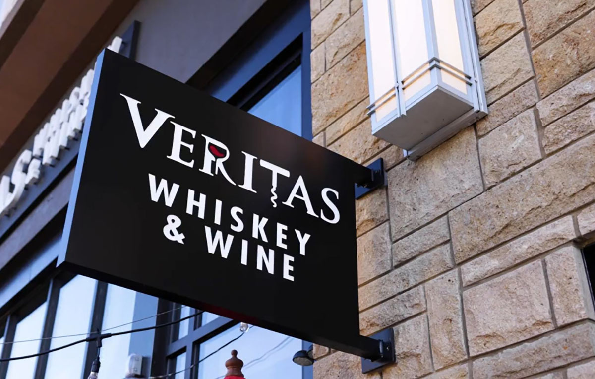 Veritas Whiskey and Wine Grill OVERLAND PARK, KS