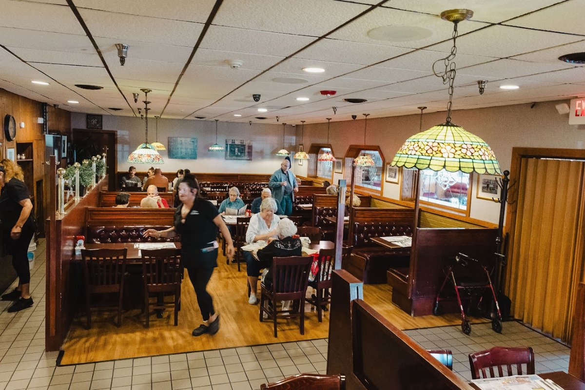 Blue Ribbon Restaurant & Bakery About