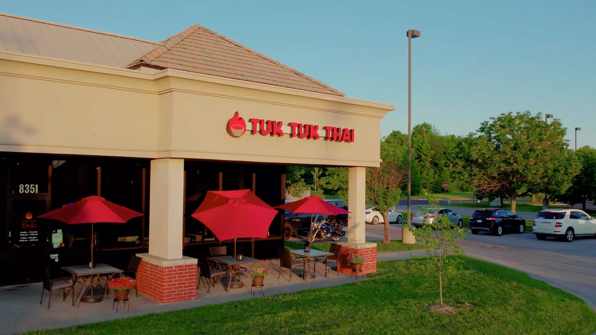 Tuk Tuk Thai - Estates of Nottingham South, Blue Valley Recreation Sports  Complex, Scheels Overland Park Soccer Complex, Lancaster, Fontainebleau,  Overland Park, KS