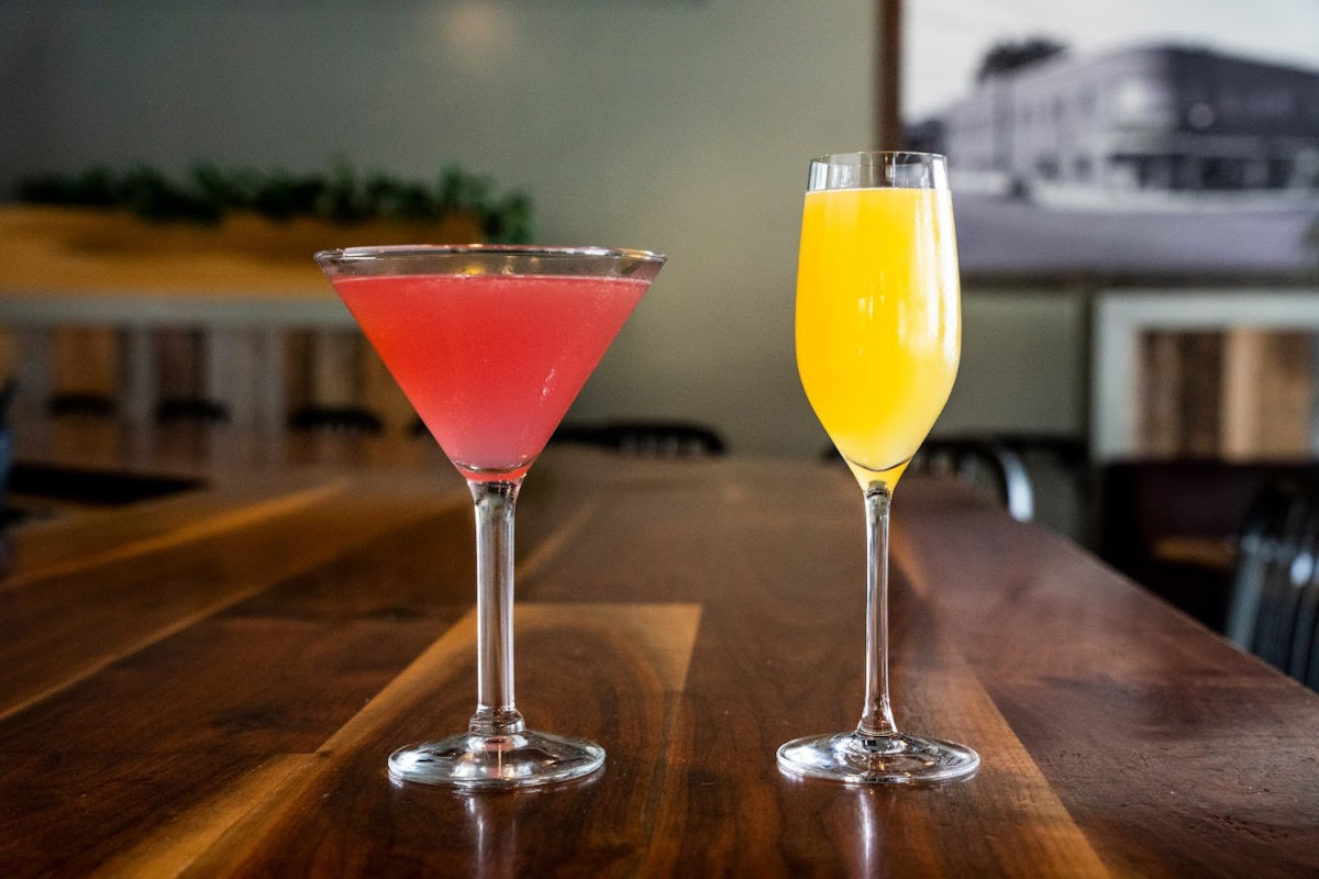 Cosmopolitan and Mimosa cocktails