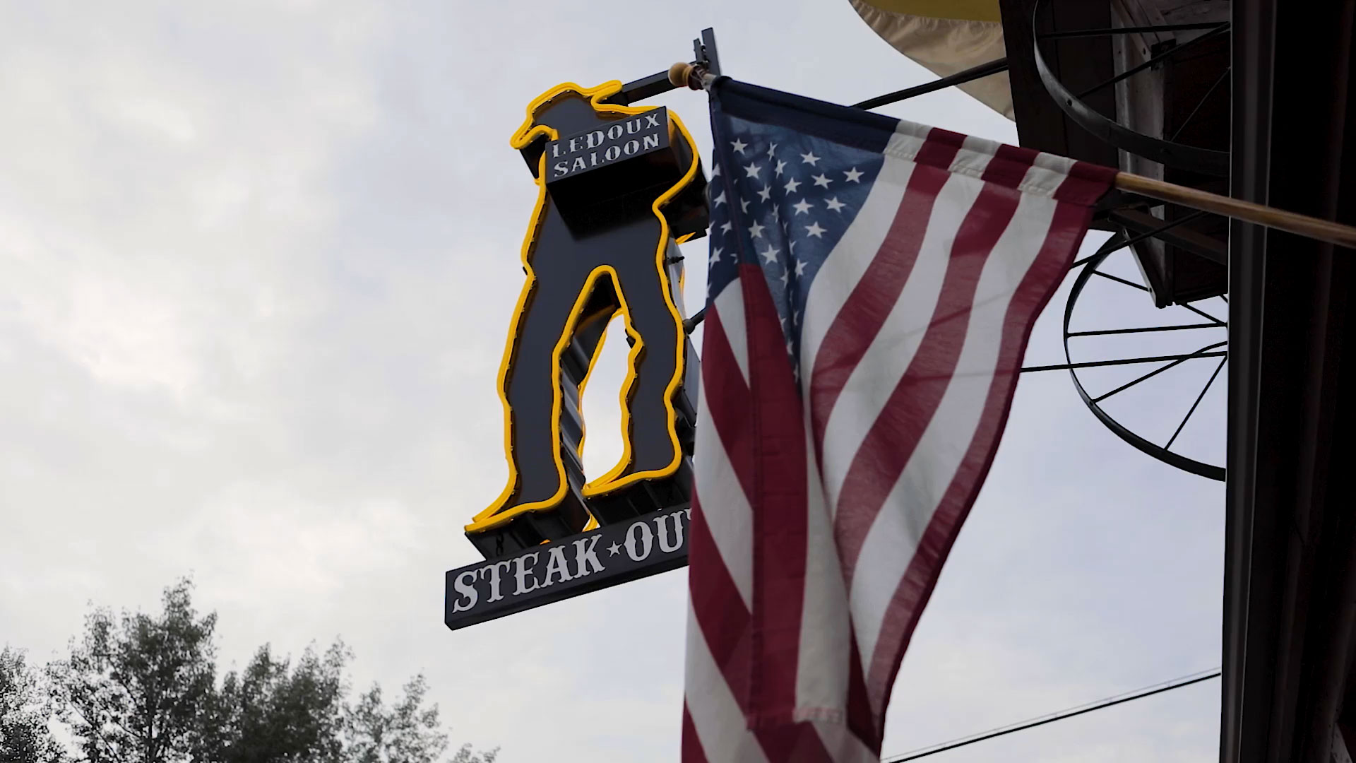 LeDoux Saloon \u0026 Steakout - Johnson Street - Big Horn, WY, image size:1920x1080