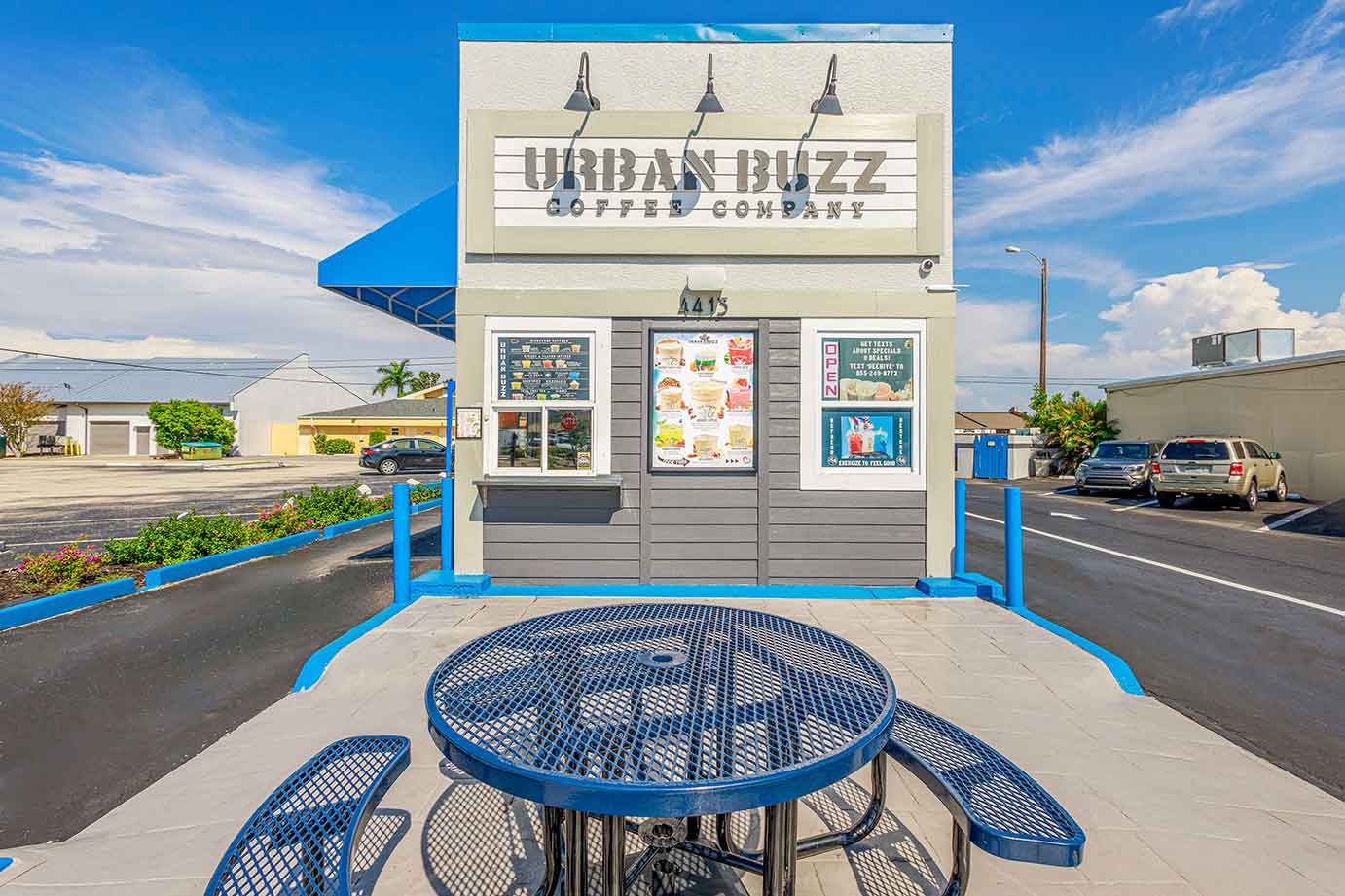 THE BUBBLE BUZZ - Cape Coral, Florida - Food Trucks - Restaurant