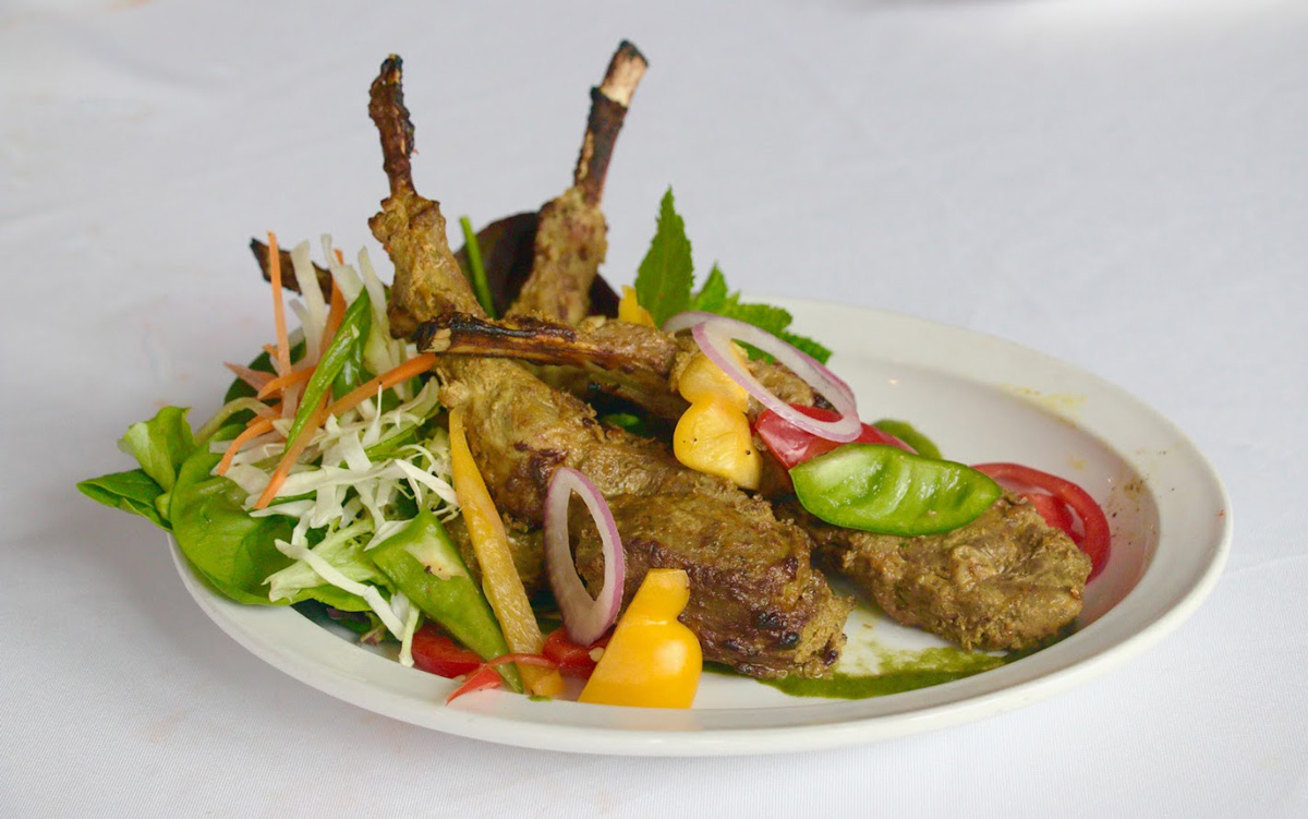 Lamb Chops served with vegetables