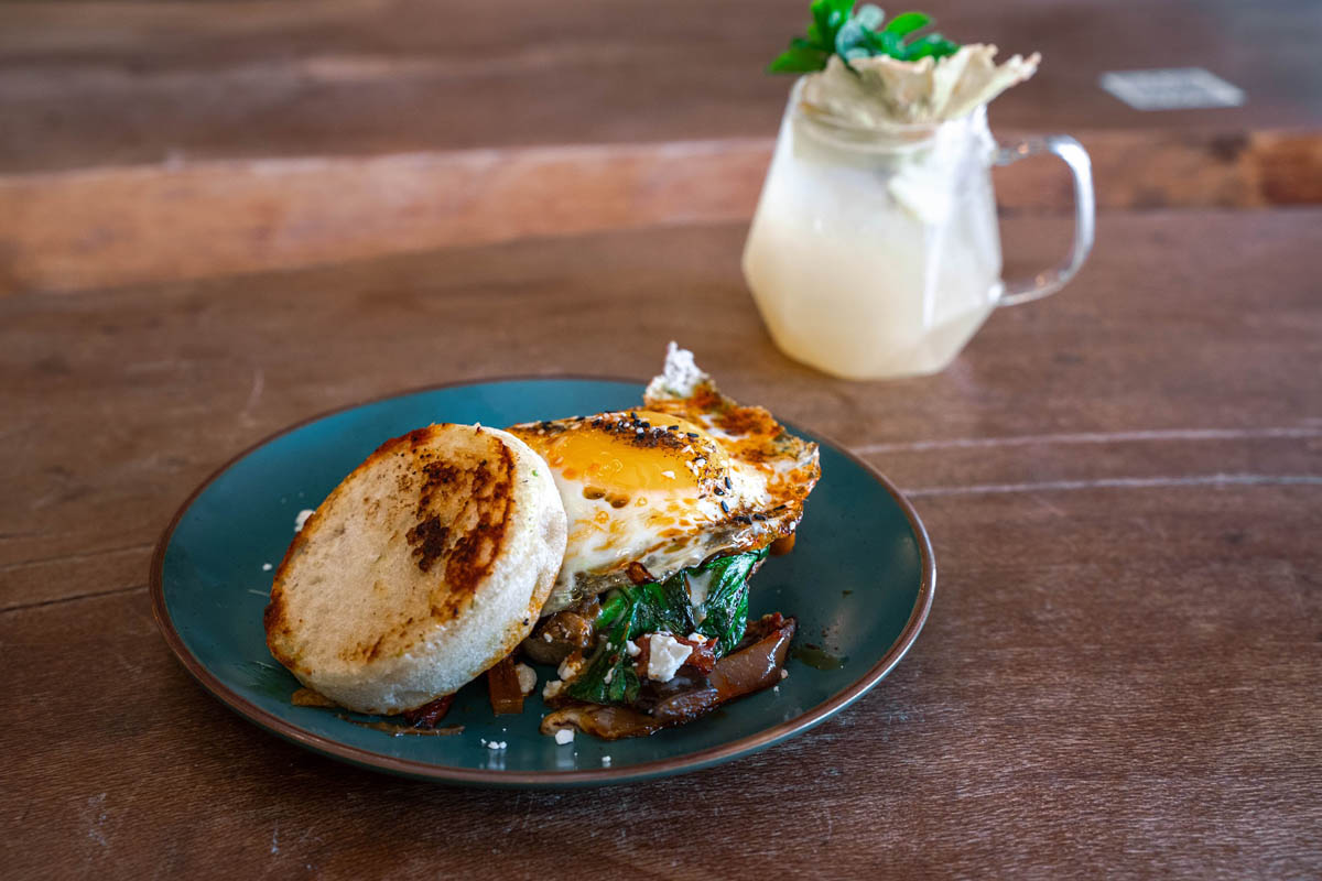  Roasted eggplant with crumpet accompanied with a glass of Spring Thyme