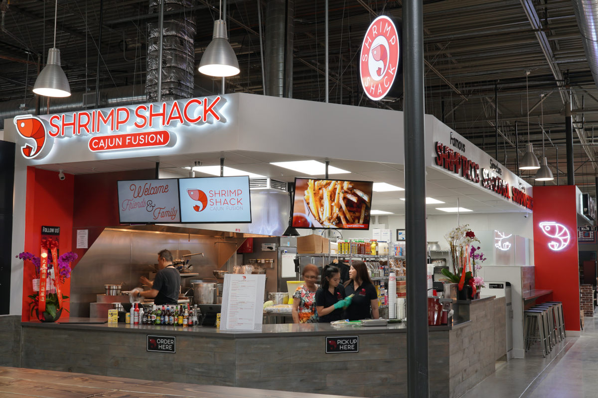 Rancho Cucamonga restaurant, exterior 