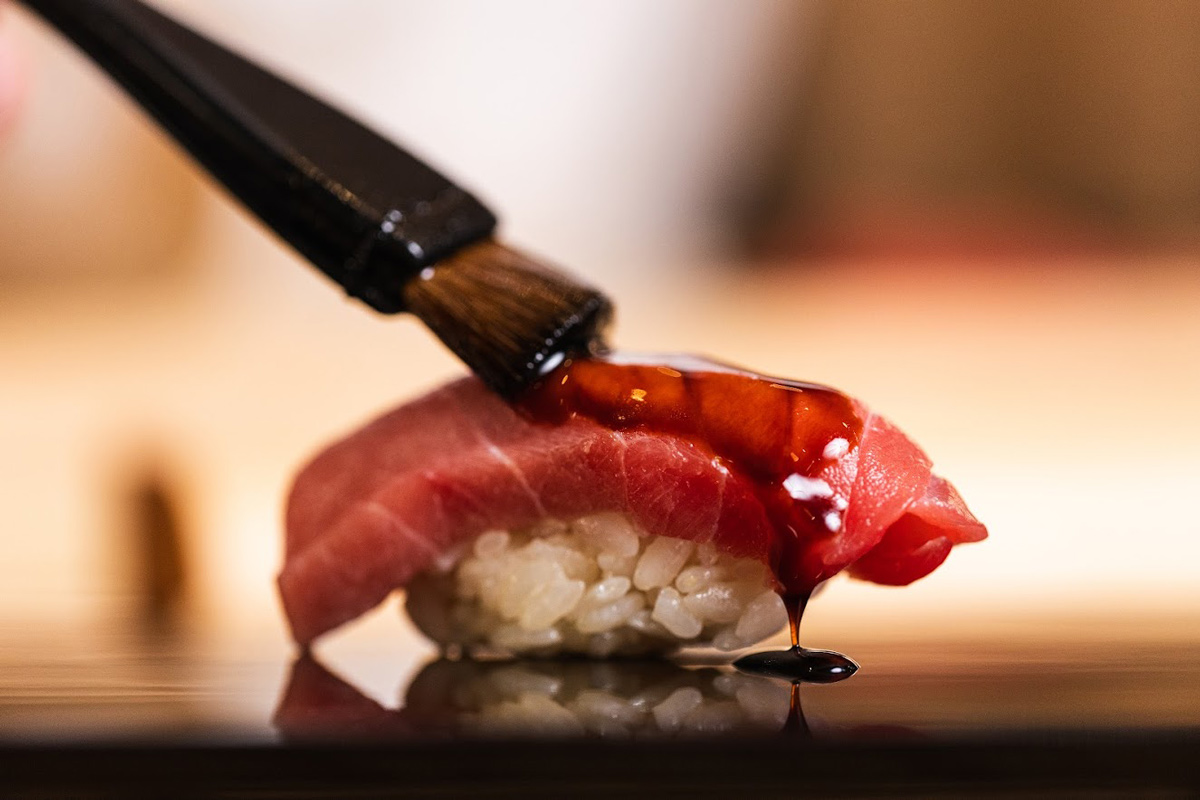 Sashimi board and utensils 