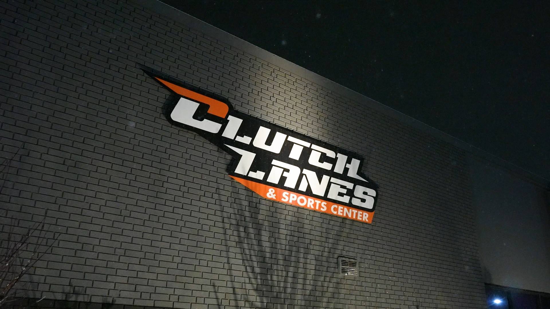 Clutch Lanes & Sports Center Cuyahoga Falls, Cuyahoga Falls, OH