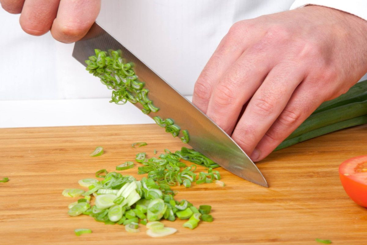 Cutting vegetables