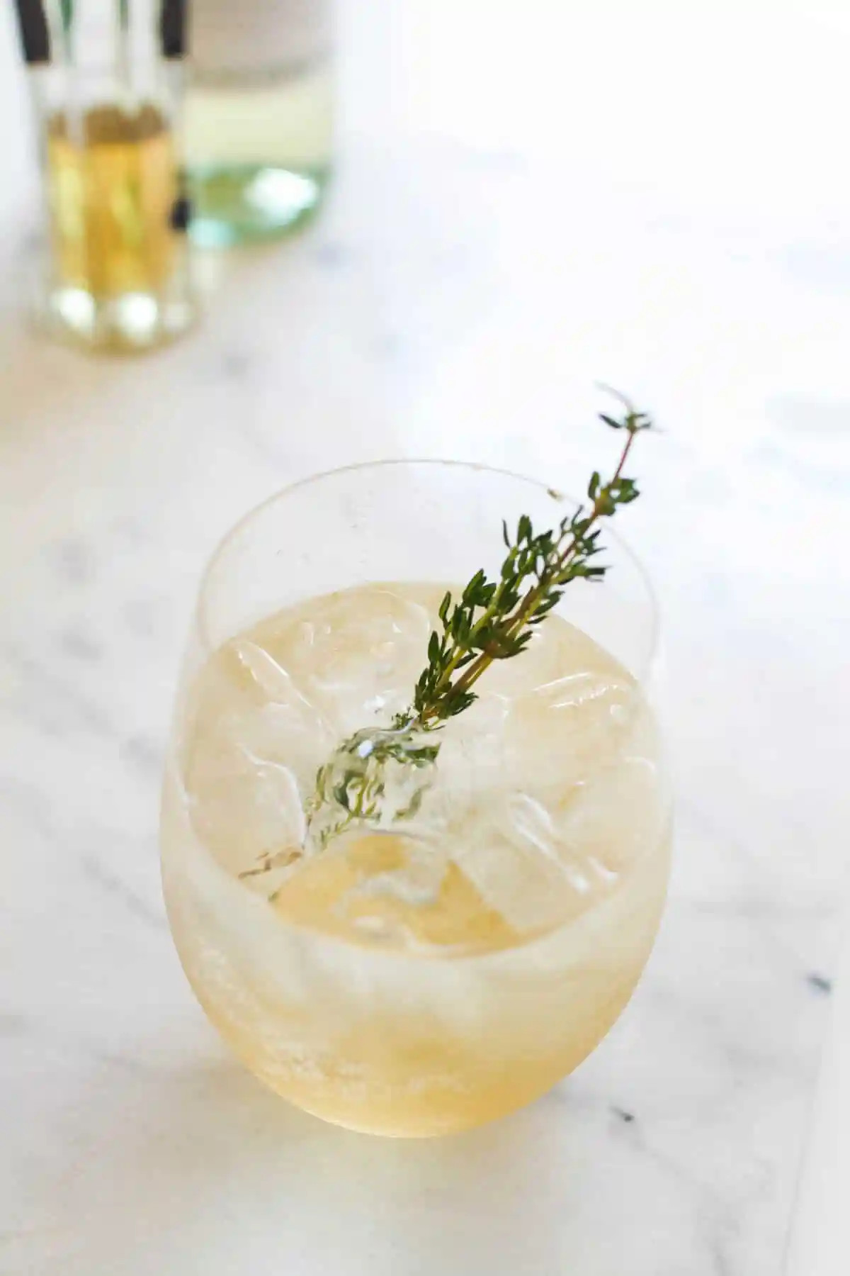 lavender spritz drink