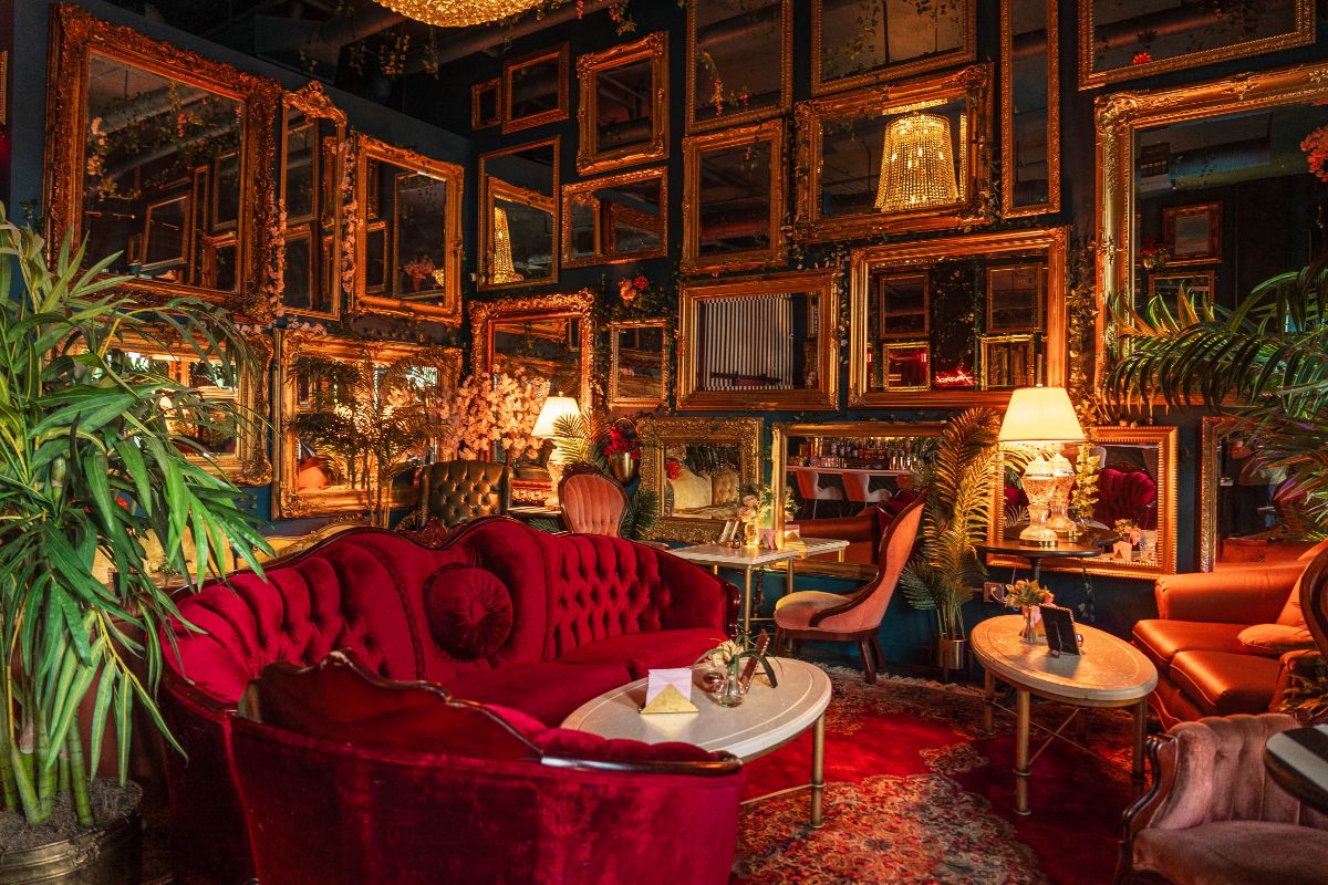 Anansi Cocktail Lounge