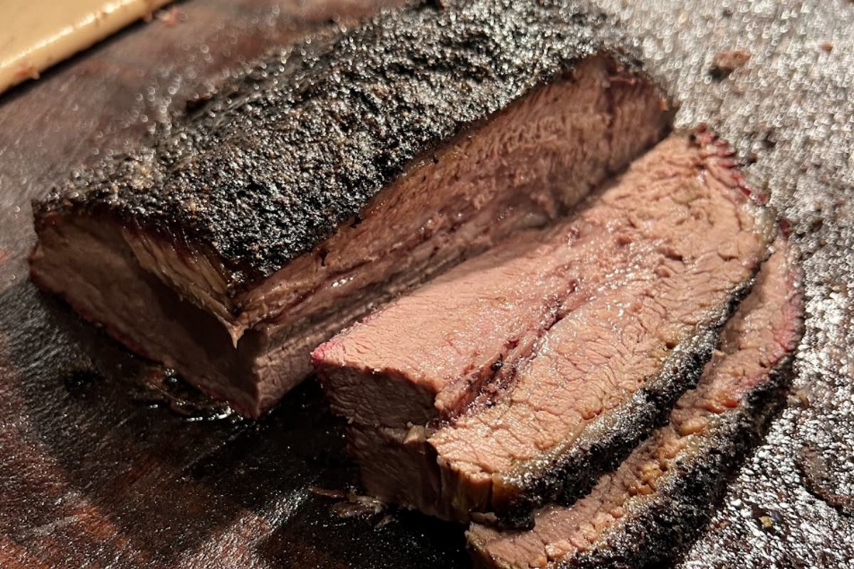 Bark Barbecue、ブッシュウィックに旗艦店をオープン