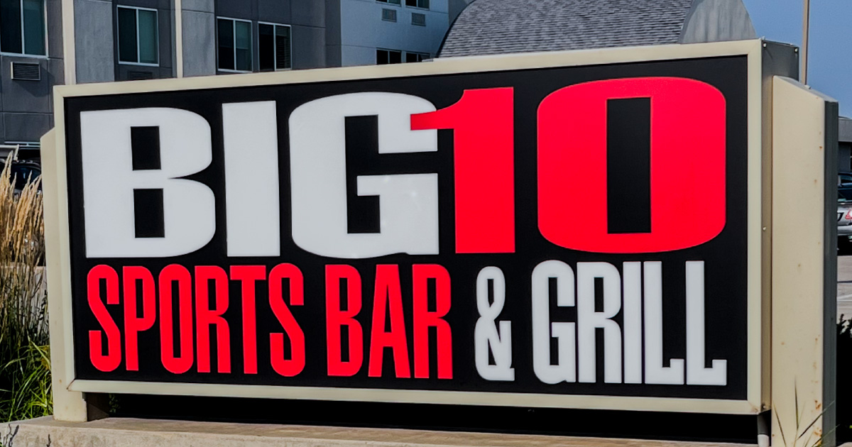 Must-Try Bar in Columbus, NE | Big 10 Sports Bar & Grill