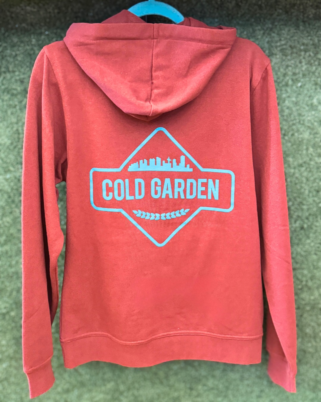 hoodie burgundy back