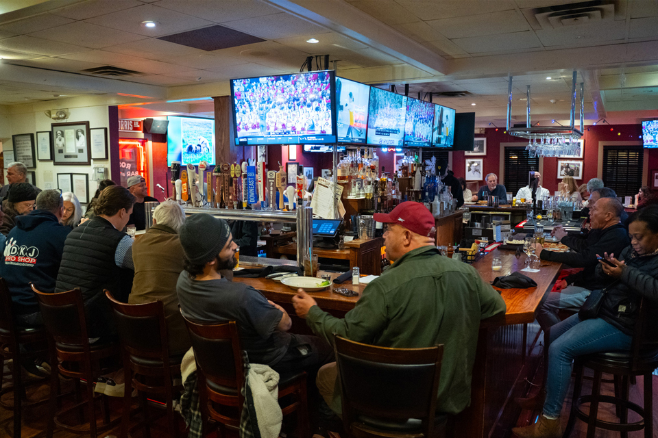 Rossi's Bar and Grill